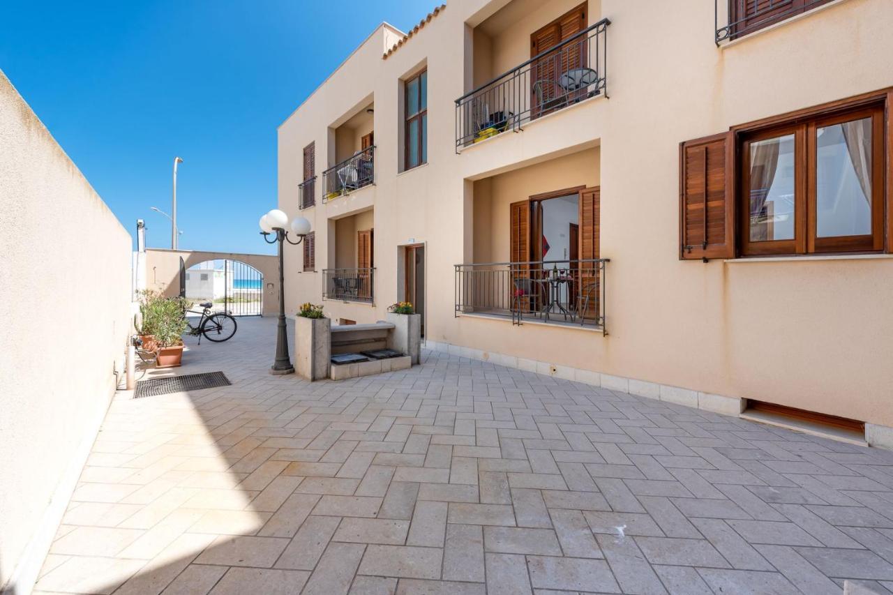 סן ויטו לו קאפו I Tre Golfi Beach Apartments מראה חיצוני תמונה